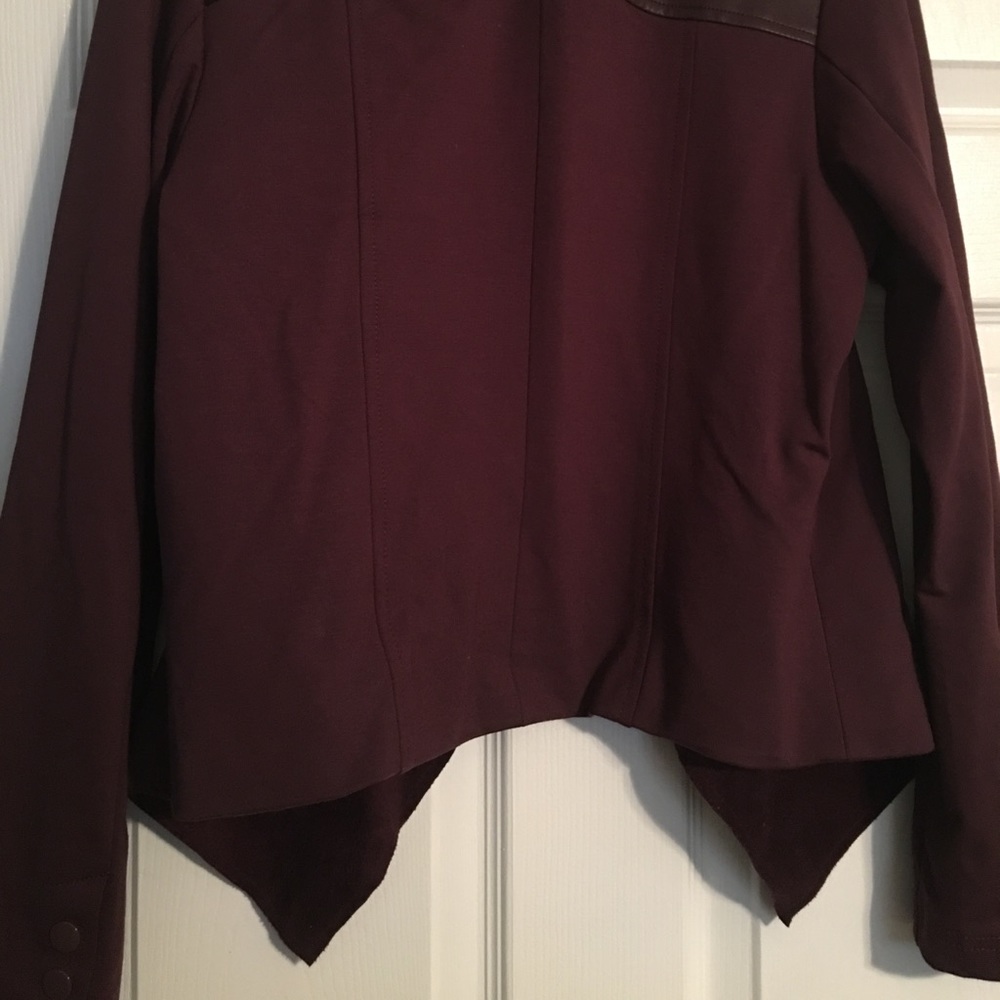 Burgundy jacket - Picture 5 of 5